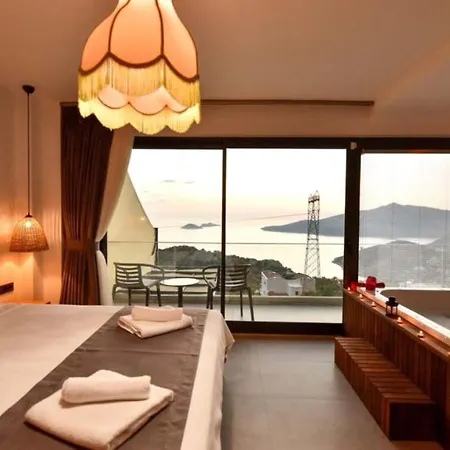 Luxurious 4br With Sea View Pool And Lot More Antalya 1053 *