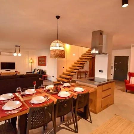 Villa Luxurious 4br With Sea View Pool And Lot More Antalya 1053 *