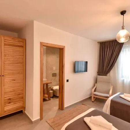 Luxurious 4br With Sea View Pool And Lot More Antalya 1053 * Kalkan